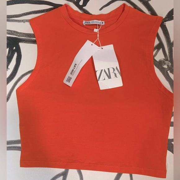 Zara Tops - Zara. NWT. Women’s crop top. Tank top. Solid orange. Basic summer top.